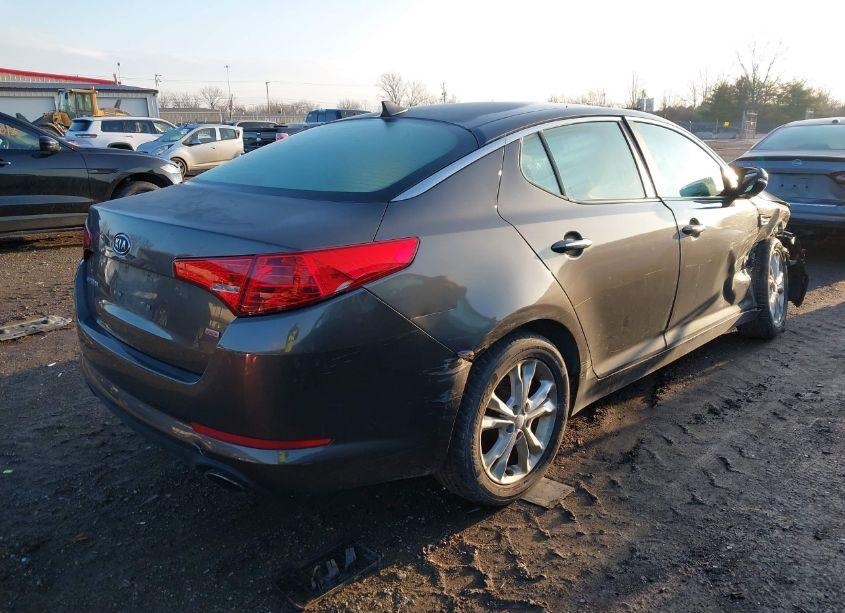 Photo 4 of 2012 Kia Optima LX (VIN 5XXGM4A72CG019173)