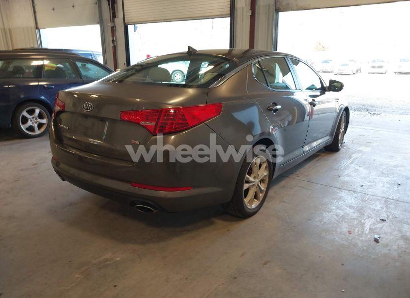 Photo 4 of 2012 Kia Optima LX (VIN 5XXGM4A72CG057065)