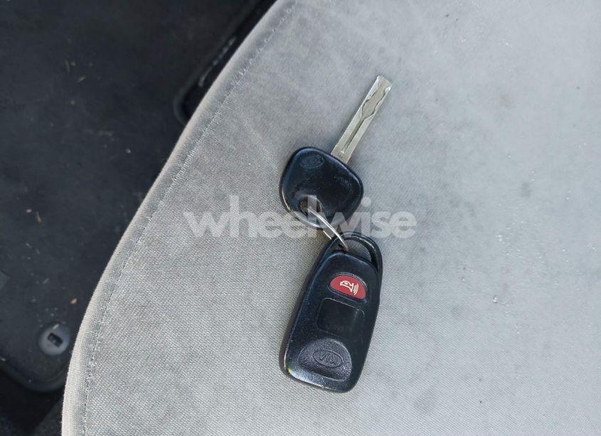 Photo 11 of 2012 Kia Optima LX (VIN 5XXGM4A72CG081284)