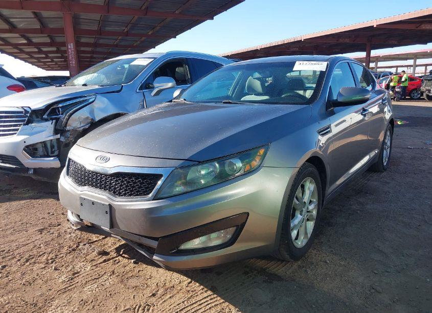 Photo 2 of 2012 Kia Optima LX (VIN 5XXGM4A72CG081821)