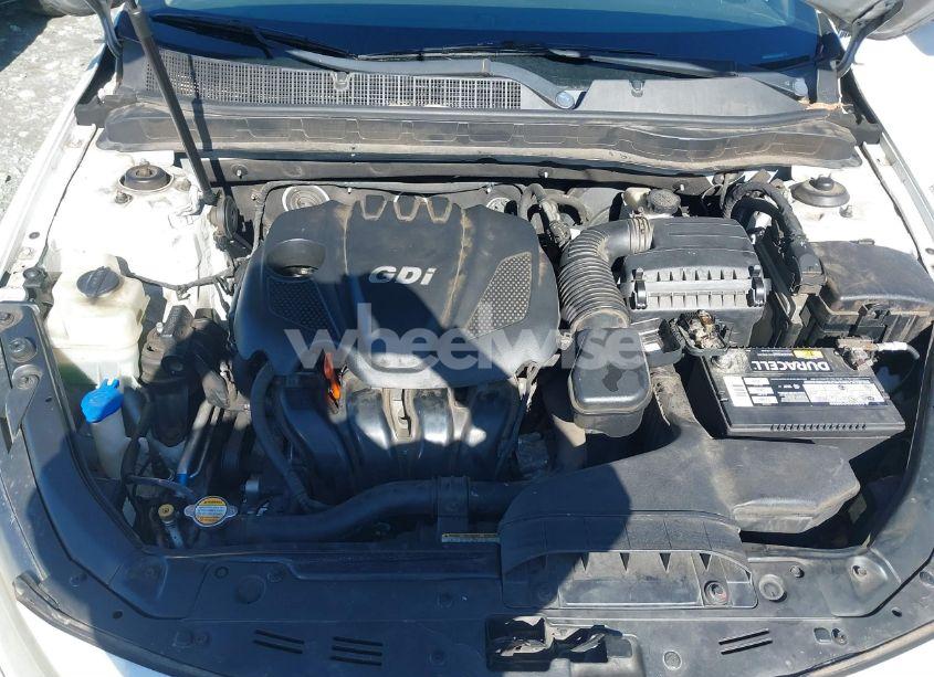 Photo 10 of 2012 Kia Optima LX (VIN 5XXGM4A72CG082127)