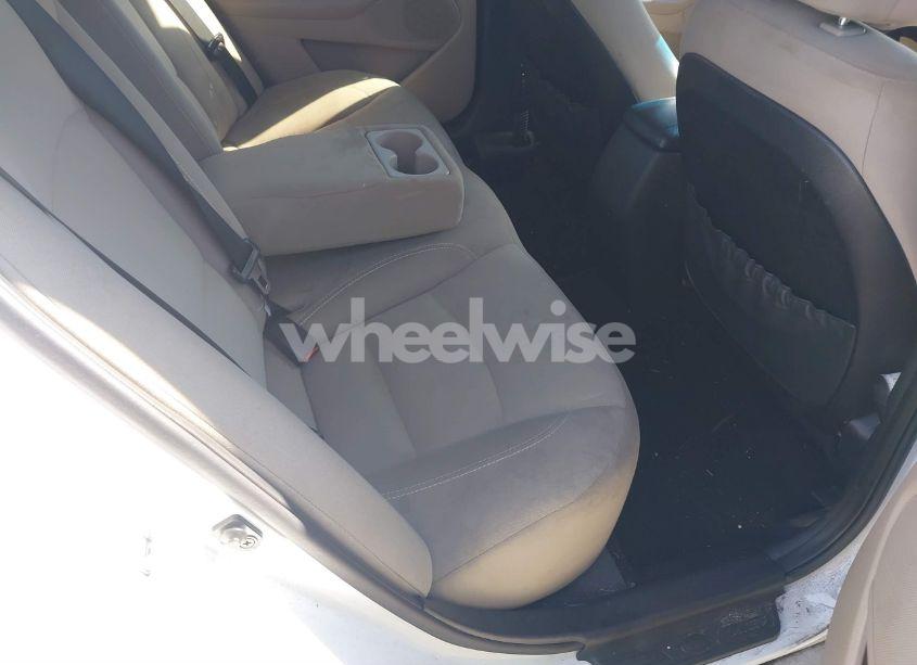 Photo 8 of 2012 Kia Optima LX (VIN 5XXGM4A72CG082127)