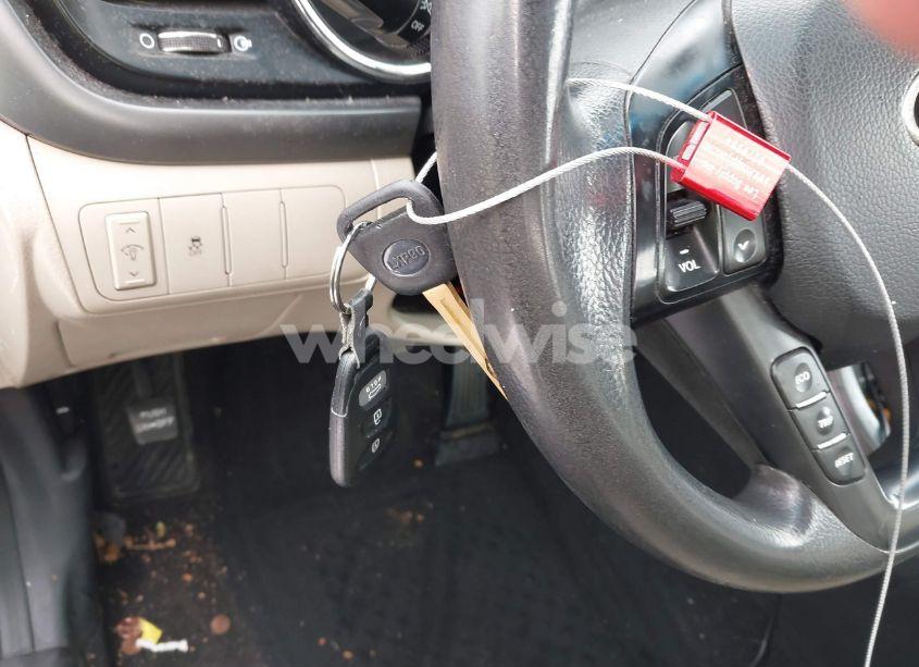 Photo 11 of 2013 Kia Optima LX (VIN 5XXGM4A72DG116343)