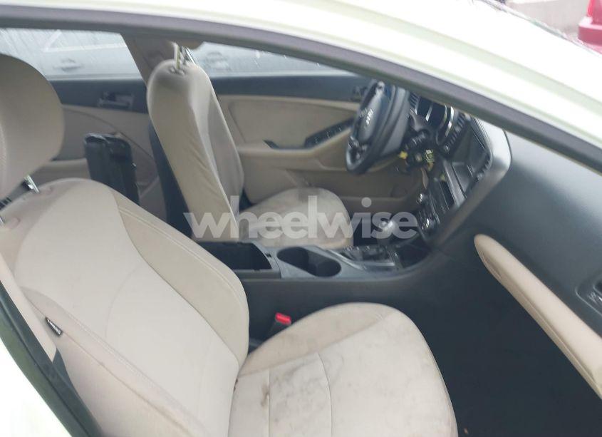 Photo 5 of 2013 Kia Optima LX (VIN 5XXGM4A72DG116343)