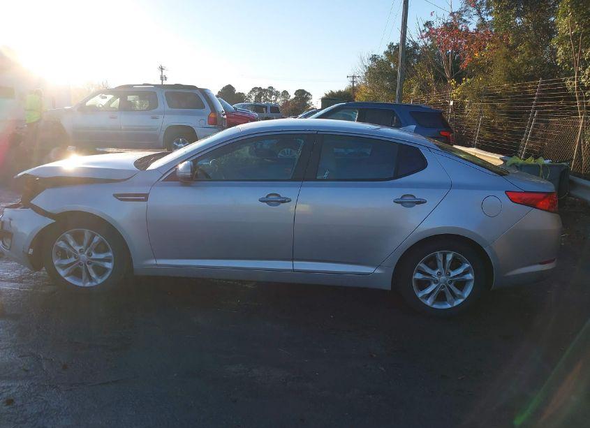 Photo 14 of 2013 Kia Optima LX (VIN 5XXGM4A72DG130128)