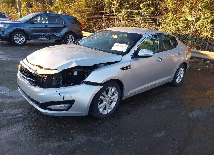 Photo 2 of 2013 Kia Optima LX (VIN 5XXGM4A72DG130128)