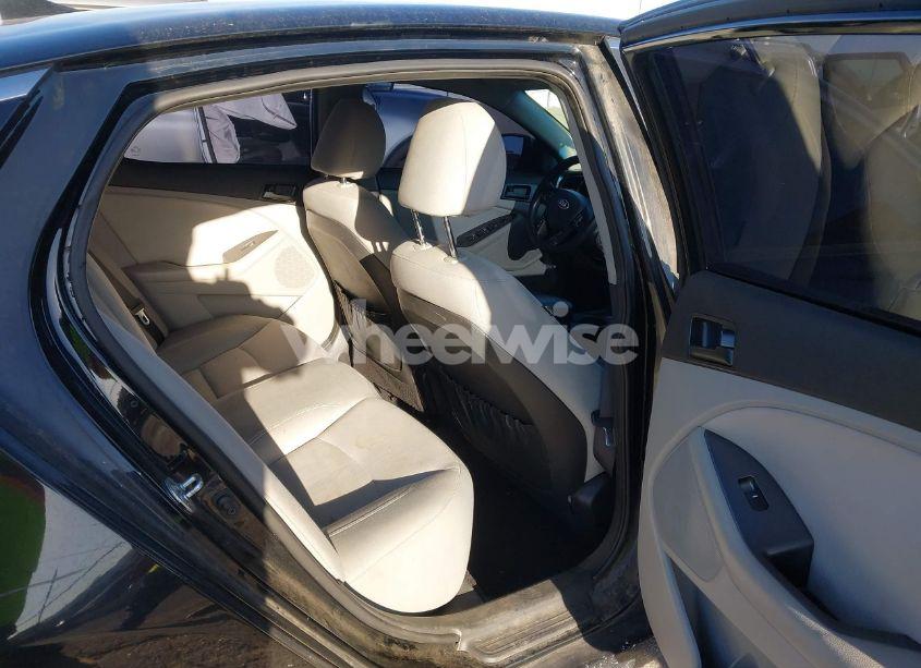 Photo 8 of 2013 Kia Optima LX (VIN 5XXGM4A72DG141842)