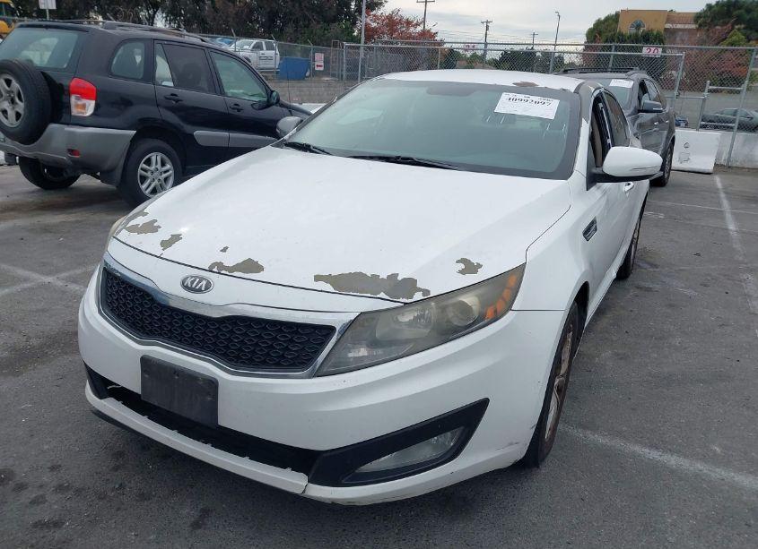 Photo 2 of 2013 Kia Optima LX (VIN 5XXGM4A72DG174906)