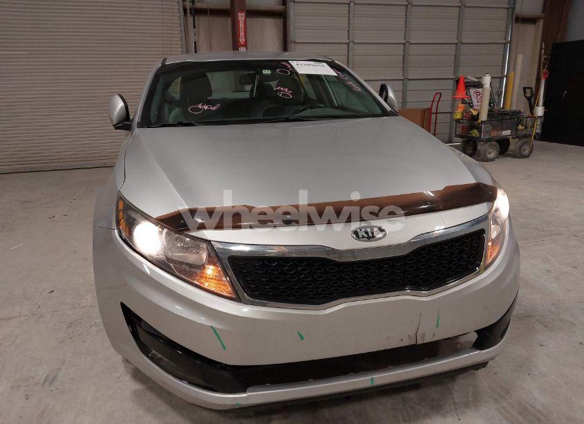 Photo 6 of 2013 Kia Optima LX (VIN 5XXGM4A72DG188756)