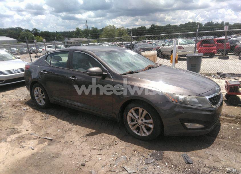 2013 Kia Optima LX (VIN 5XXGM4A72DG193973) main photo