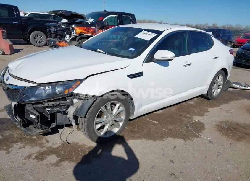 Photo 2 of 2013 Kia Optima LX (VIN 5XXGM4A72DG234036)