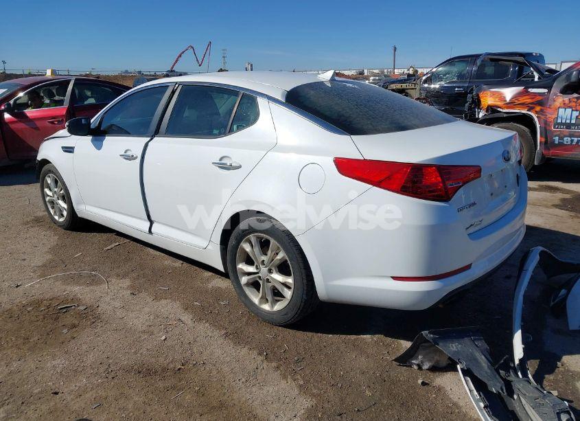 Photo 3 of 2013 Kia Optima LX (VIN 5XXGM4A72DG234036)