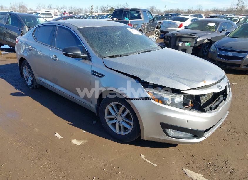2013 Kia Optima LX (VIN 5XXGM4A72DG242640) main photo