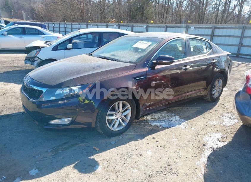 Photo 2 of 2013 Kia Optima LX (VIN 5XXGM4A72DG245750)