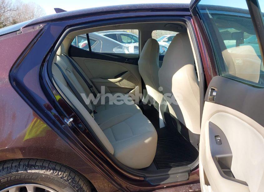 Photo 8 of 2013 Kia Optima LX (VIN 5XXGM4A72DG245750)