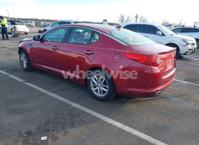 Photo 3 of 2013 Kia Optima LX (VIN 5XXGM4A72DG253248)