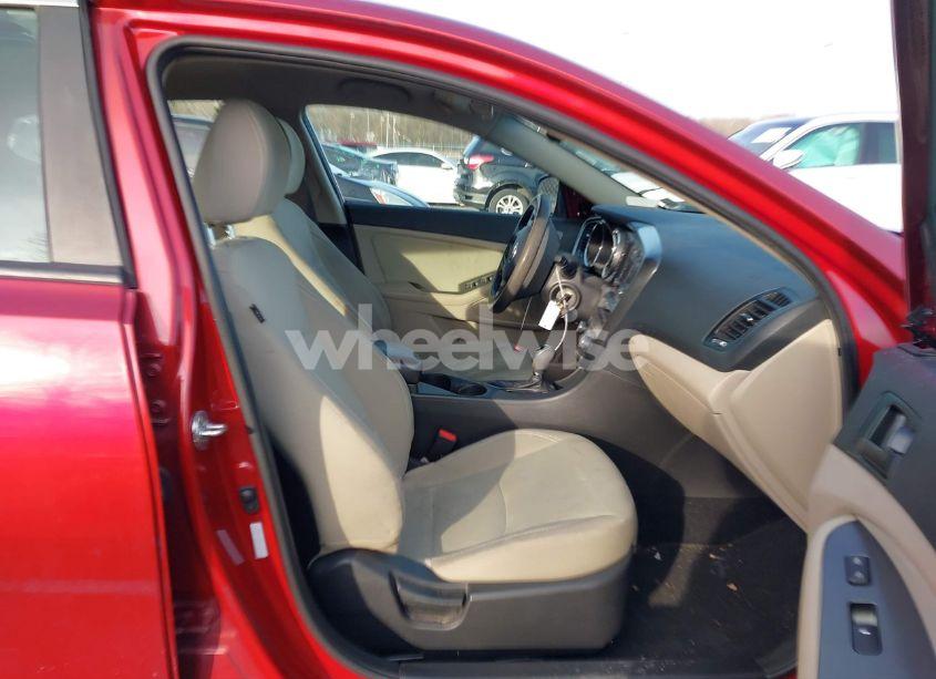 Photo 5 of 2013 Kia Optima LX (VIN 5XXGM4A72DG253248)