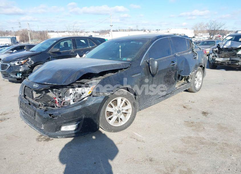 Photo 2 of 2014 Kia Optima LX (VIN 5XXGM4A72EG260962)