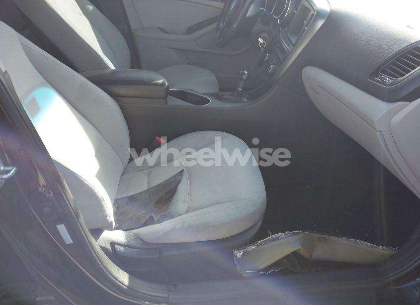 Photo 5 of 2014 Kia Optima LX (VIN 5XXGM4A72EG260962)