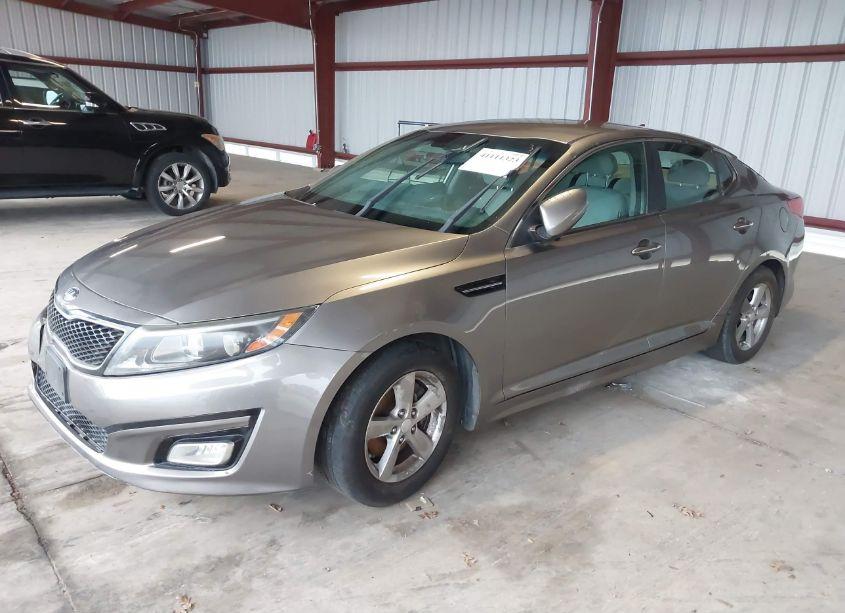 Photo 2 of 2014 Kia Optima LX (VIN 5XXGM4A72EG273677)