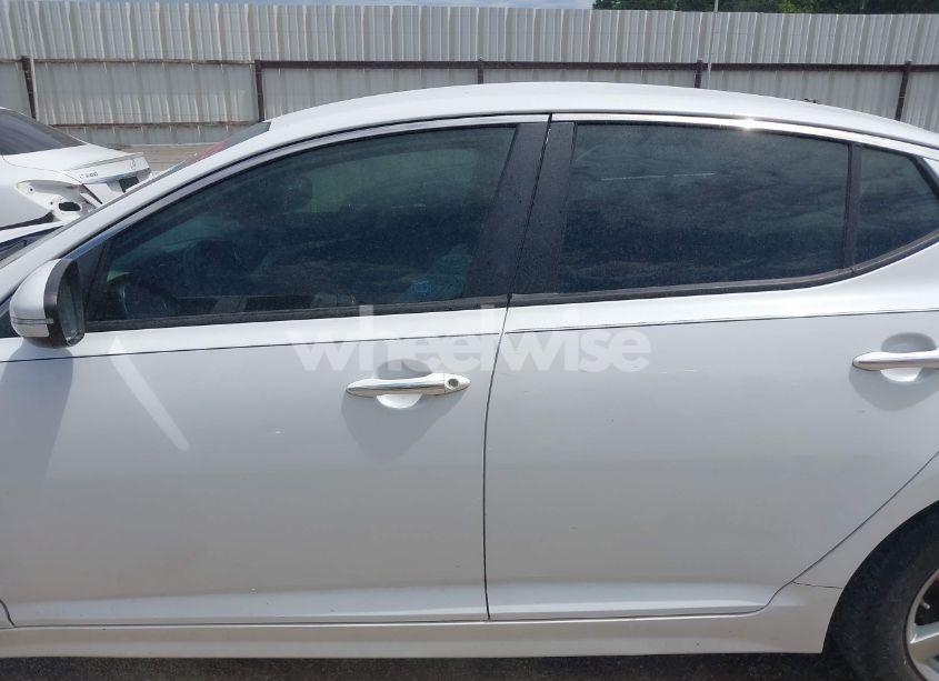 Photo 14 of 2014 Kia Optima LX (VIN 5XXGM4A72EG287434)