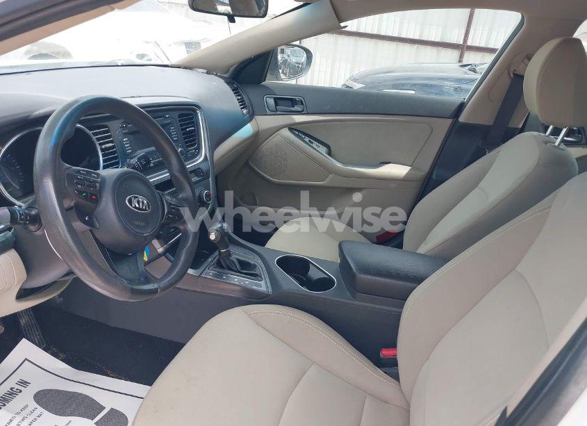 Photo 5 of 2014 Kia Optima LX (VIN 5XXGM4A72EG287434)