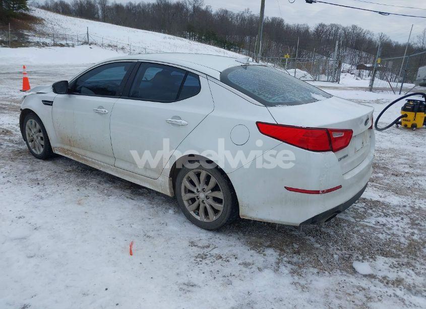 Photo 3 of 2014 Kia Optima LX (VIN 5XXGM4A72EG302241)