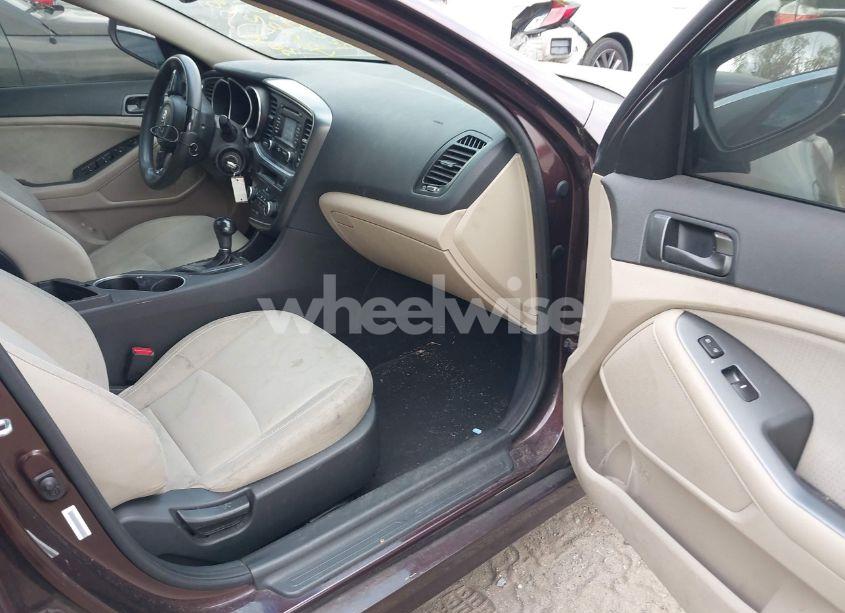 Photo 5 of 2014 Kia Optima LX (VIN 5XXGM4A72EG311392)