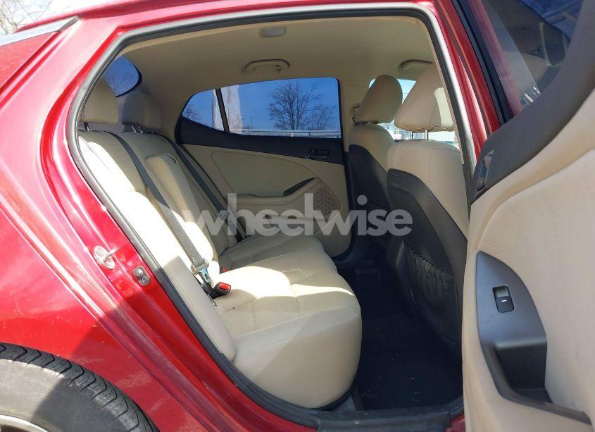 Photo 8 of 2014 Kia Optima LX (VIN 5XXGM4A72EG325129)