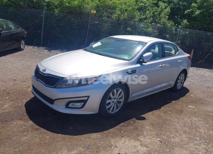 Photo 2 of 2014 Kia Optima LX (VIN 5XXGM4A72EG339998)