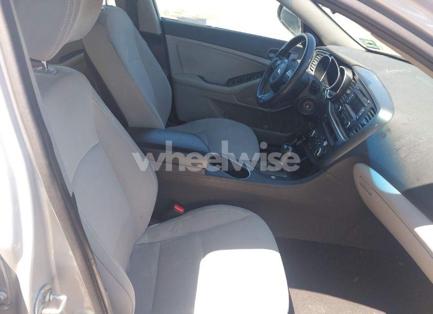 Photo 5 of 2014 Kia Optima LX (VIN 5XXGM4A72EG339998)