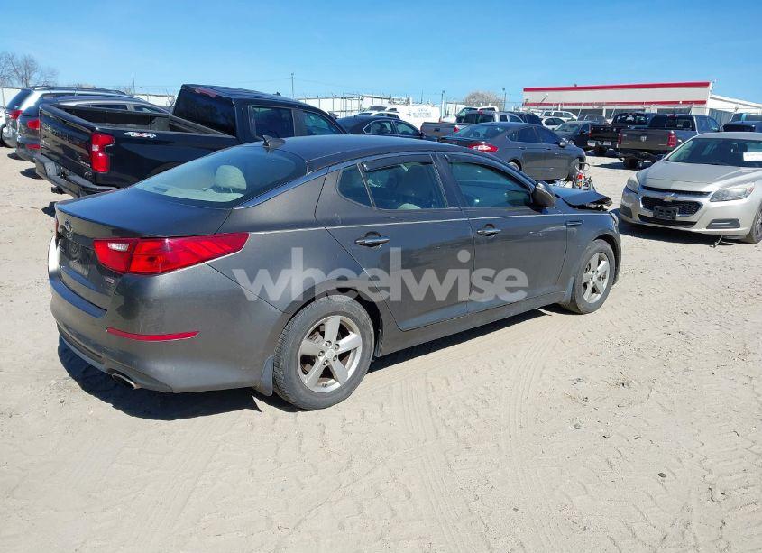 Photo 4 of 2015 Kia Optima LX (VIN 5XXGM4A72FG360934)