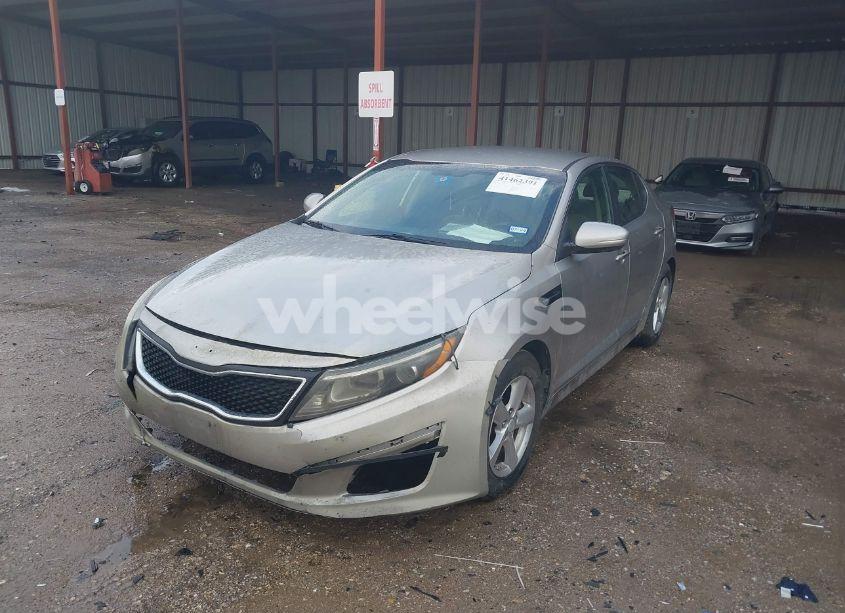 Photo 2 of 2015 Kia Optima LX (VIN 5XXGM4A72FG361601)