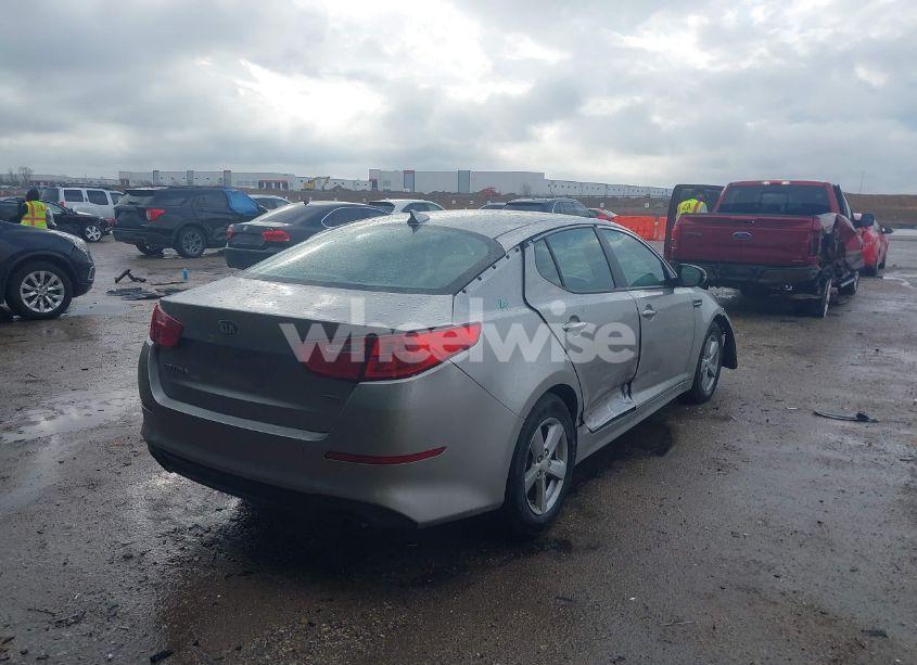 Photo 4 of 2015 Kia Optima LX (VIN 5XXGM4A72FG361601)