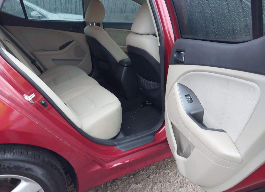 Photo 8 of 2015 Kia Optima LX (VIN 5XXGM4A72FG364482)