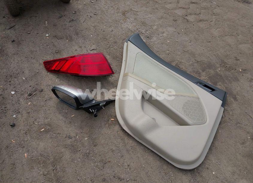 Photo 12 of 2015 Kia Optima LX (VIN 5XXGM4A72FG367625)