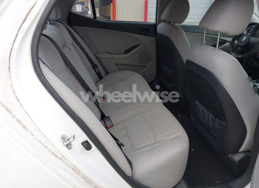 Photo 8 of 2015 Kia Optima LX (VIN 5XXGM4A72FG373912)