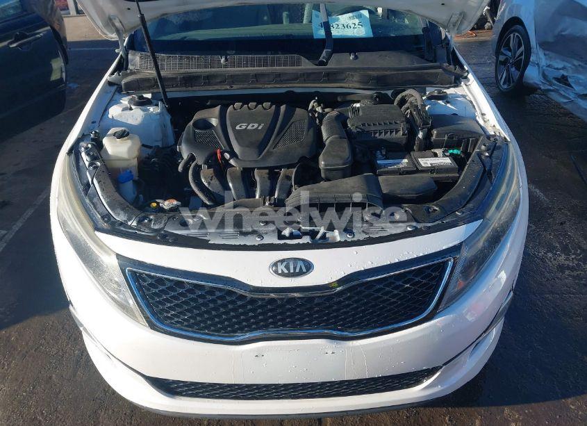 Photo 10 of 2015 Kia Optima LX (VIN 5XXGM4A72FG376907)