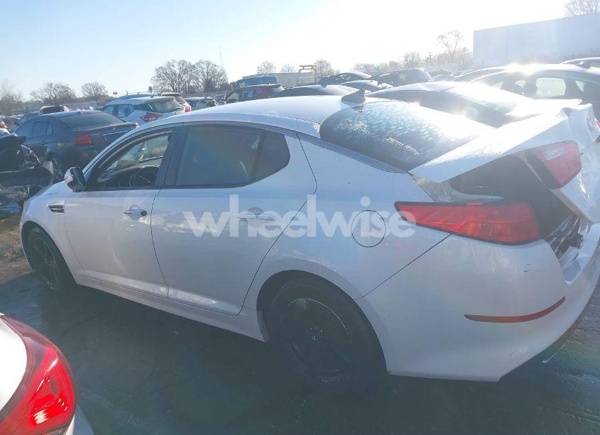 Photo 14 of 2015 Kia Optima LX (VIN 5XXGM4A72FG376907)