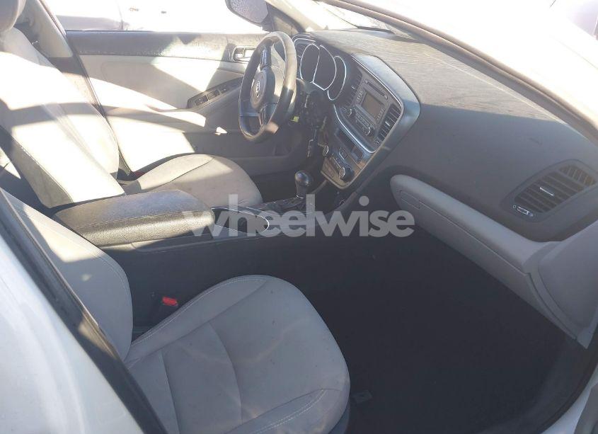 Photo 5 of 2015 Kia Optima LX (VIN 5XXGM4A72FG376907)