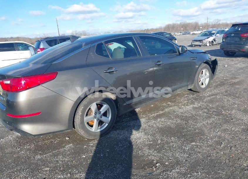 Photo 4 of 2015 Kia Optima LX (VIN 5XXGM4A72FG385378)