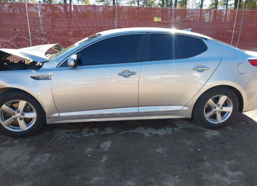 Photo 15 of 2015 Kia Optima LX (VIN 5XXGM4A72FG392668)