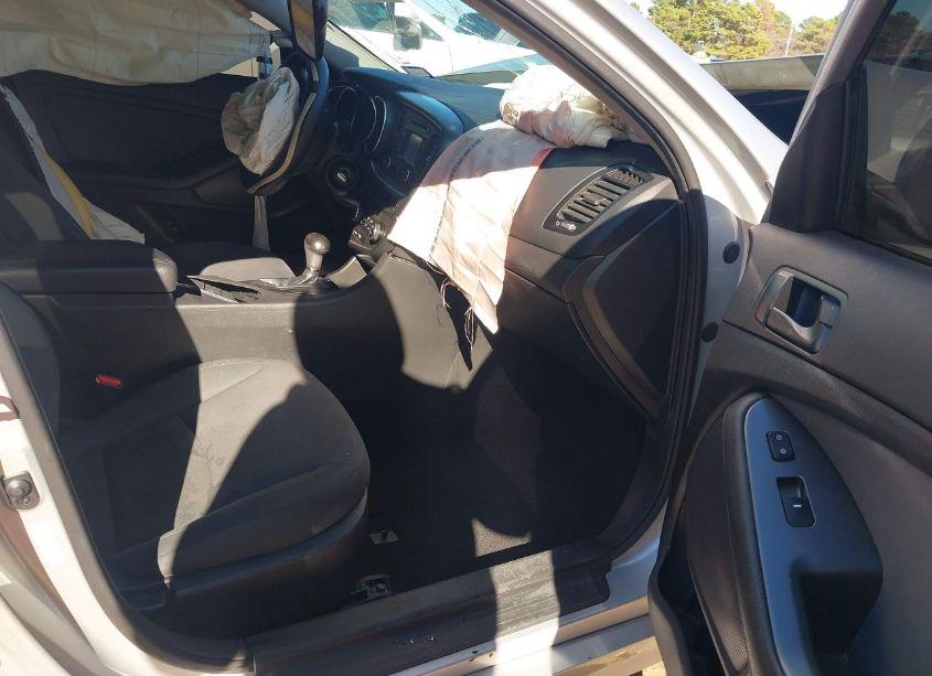 Photo 5 of 2015 Kia Optima LX (VIN 5XXGM4A72FG392668)