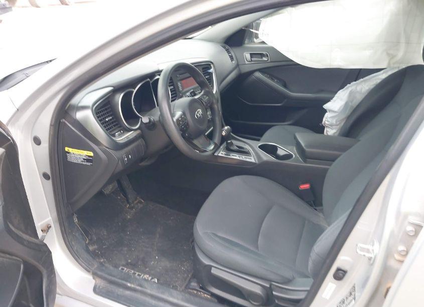 Photo 5 of 2015 Kia Optima LX (VIN 5XXGM4A72FG402812)
