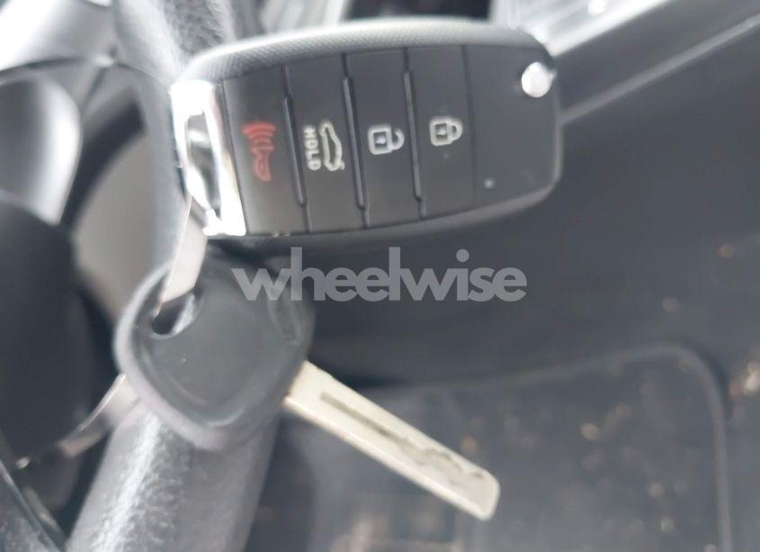 Photo 11 of 2015 Kia Optima LX (VIN 5XXGM4A72FG411705)