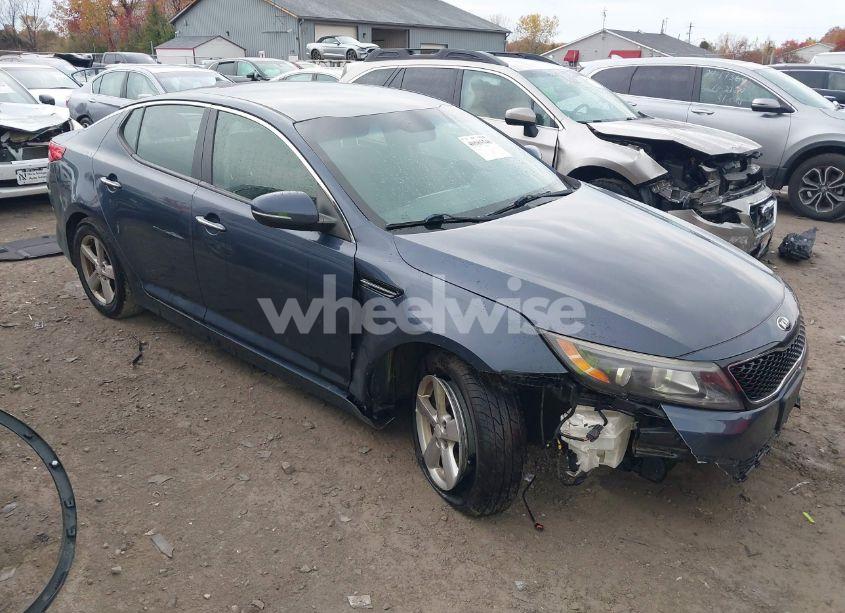 2015 Kia Optima LX (VIN 5XXGM4A72FG418007) main photo
