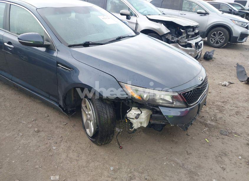 Photo 6 of 2015 Kia Optima LX (VIN 5XXGM4A72FG418007)