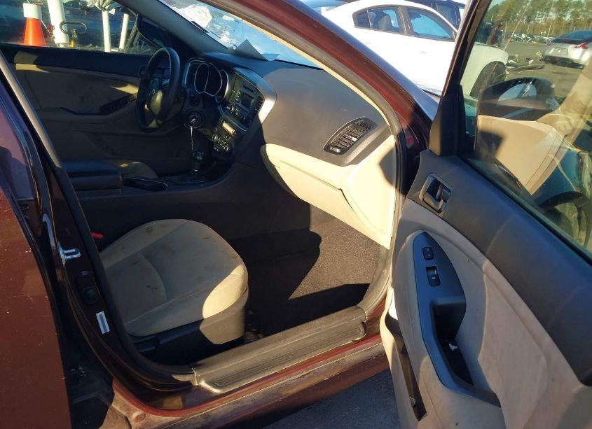 Photo 5 of 2015 Kia Optima LX (VIN 5XXGM4A72FG427676)