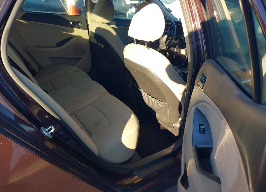 Photo 8 of 2015 Kia Optima LX (VIN 5XXGM4A72FG427676)