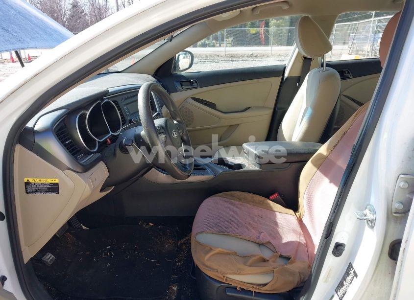 Photo 5 of 2015 Kia Optima LX (VIN 5XXGM4A72FG443165)